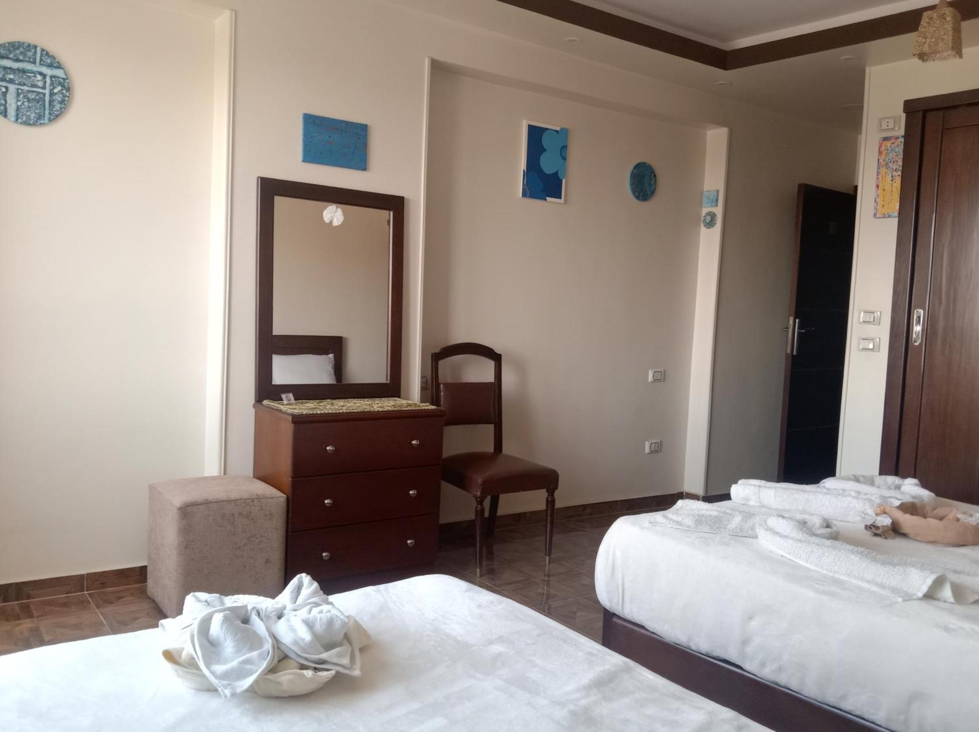 Isis Guest House Nazlet el-Sîsi Extérieur photo